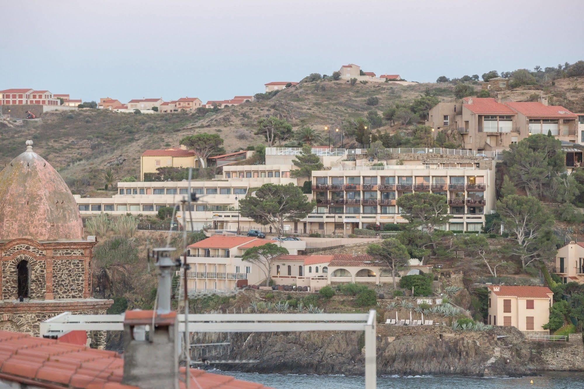 Residence Pierre & Vacances Les Balcons De Collioure Exteriör bild